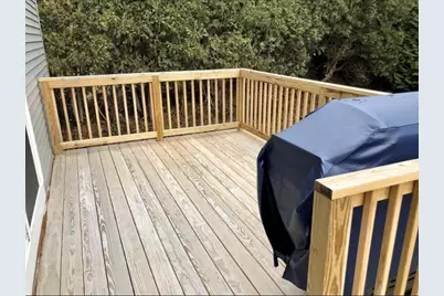 47 Eustis St, Worcester, MA 01606 - Photo 24