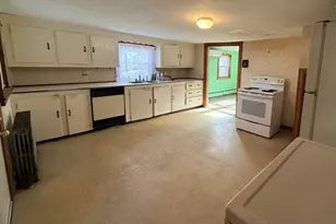 108 Southbridge Rd, Dudley, MA 01571 - Photo 12