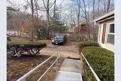 108 Southbridge Rd, Dudley, MA 01571 - Photo 24