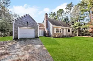 11 Dry Hollow Ln, Mashpee, MA 02649 - Photo 1