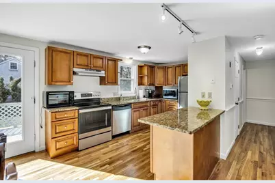 11 Dry Hollow Ln, Mashpee, MA 02649 - Photo 10