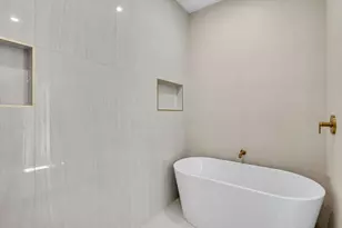 77 Thorndike St, Brookline, MA 02446 - Photo 22