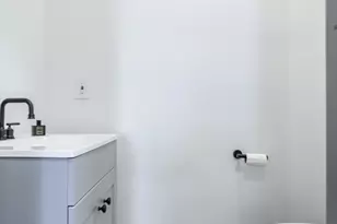 23 Garfield St, Dartmouth, MA 02748 - Photo 8