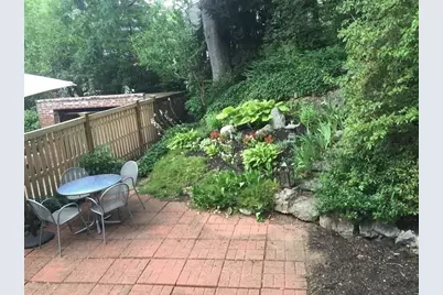 381 Vfw Parkway, Brookline, MA 02467 - Photo 16