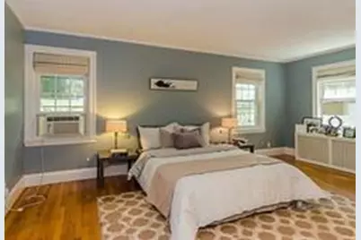 381 Vfw Parkway, Brookline, MA 02467 - Photo 10