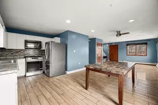 39 Blendall St, Brockton, MA 02302 - Photo 4