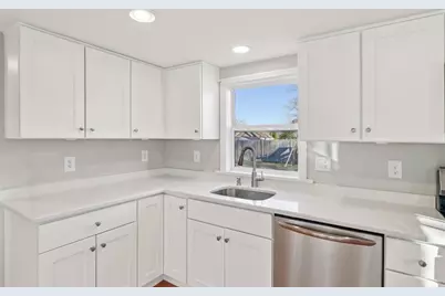 26 Blake Ave, Pembroke, MA 02359 - Photo 8