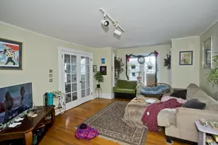 19 Trumbull Rd, Northampton, MA 01060 - Photo 12