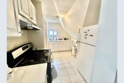 70 Roseland #3, Somerville, MA 02143 - Photo 4