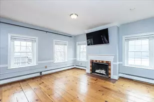 23 Charter St, Newburyport, MA 01950 - Photo 8