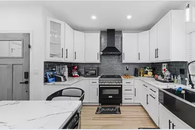 658 Third, Fall River, MA 02721 - Photo 4