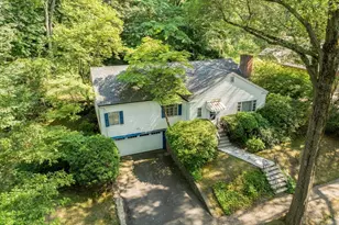 130 Fairway Rd, Brookline, MA 02467 - Photo 2