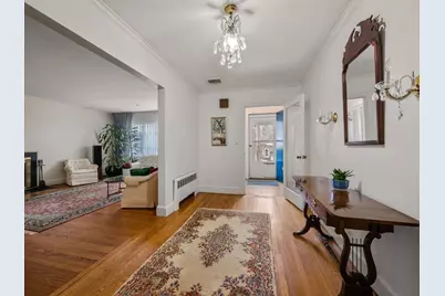 130 Fairway Rd, Brookline, MA 02467 - Photo 6