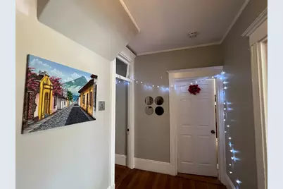 9 Willis St #1, Boston, MA 02125 - Photo 4