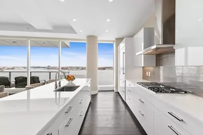 50 Liberty Dr #10K, Boston, MA 02210 - Photo 14