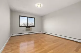 35 Glencoe St, Boston, MA 02134 - Photo 16