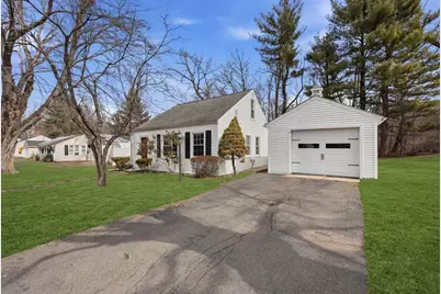 20 Hillside Ave, South Hadley, MA 01075 - Photo 2