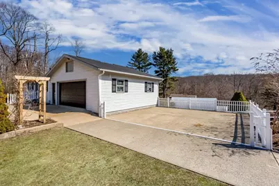 66 Old Chestnut Hill Rd, Millville, MA 01529 - Photo 4