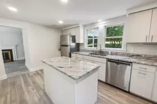 312 Linden St, Wellesley, MA 02481 - Photo 14