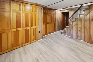 312 Linden St, Wellesley, MA 02481 - Photo 18