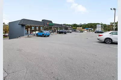 32 Hamilton Street #D, Saugus, MA 01906 - Photo 2