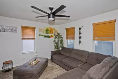 15 Florida St, Springfield, MA 01109 - Photo 24