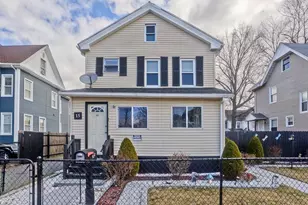 15 Florida St, Springfield, MA 01109 - Photo 1
