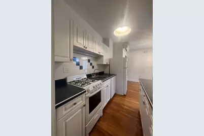 5 Chester St #1R, Cambridge, MA 02140 - Photo 2