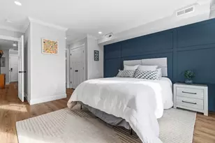 1721 Centre St, Boston, MA 02132 - Photo 18