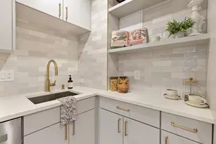 5 Linda Ln, Boston, MA 02125 - Photo 4