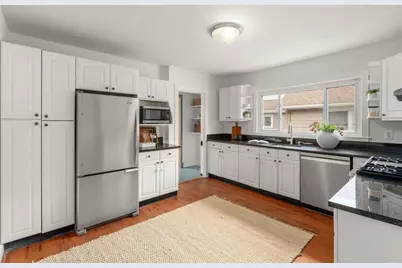 90 Harnden Ave #90, Watertown, MA 02472 - Photo 8