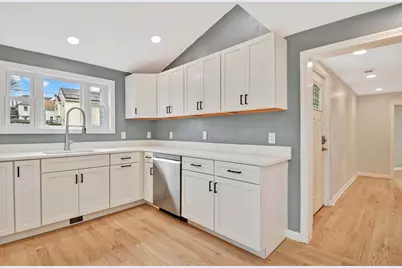 43 1/2 6th Avenue, Haverhill, MA 01830 - Photo 2