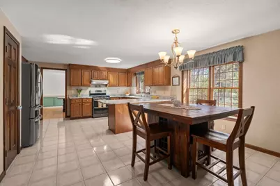 122 Farrington Ln, Marlborough, MA 01752 - Photo 8