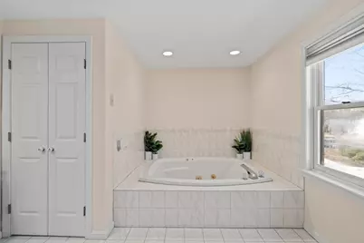 122 Farrington Ln, Marlborough, MA 01752 - Photo 20