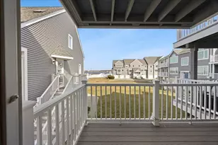 700 Shore Dr, Fall River, MA 02721 - Photo 8