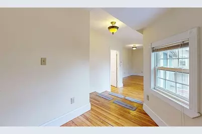 8 Crown Street, Worcester, MA 01609 - Photo 22