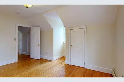8 Crown Street, Worcester, MA 01609 - Photo 16