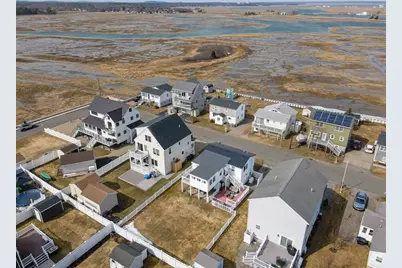 23 11th St W, Salisbury, MA 01952 - Photo 42