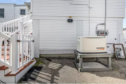 23 11th St W, Salisbury, MA 01952 - Photo 34