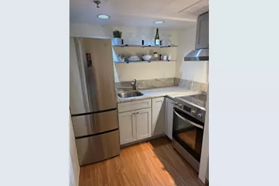 70 Southbridge St #504, Worcester, MA 01608 - Photo 2