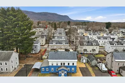 10-12 Oakdale Pl, Easthampton, MA 01027 - Photo 2