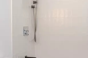 182 Tremont St, Somerville, MA 02143 - Photo 10