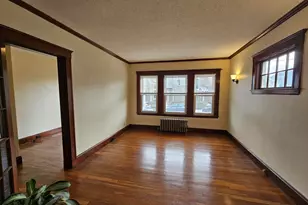 118 Governor Winthrop Rd, Somerville, MA 02145 - Photo 6