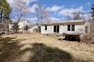 28 Old Lane Rd, Springfield, MA 01129 - Photo 4