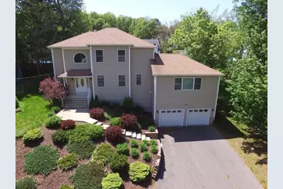 136 Thompkins Avenue, East Longmeadow, MA 01028 - Photo 1