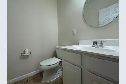 136 Thompkins Avenue, East Longmeadow, MA 01028 - Photo 14
