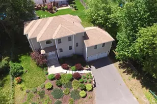 136 Thompkins Ave, East Longmeadow, MA 01028 - Photo 4