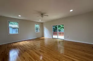 136 Thompkins Ave, East Longmeadow, MA 01028 - Photo 10