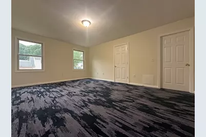 136 Thompkins Avenue, East Longmeadow, MA 01028 - Photo 16
