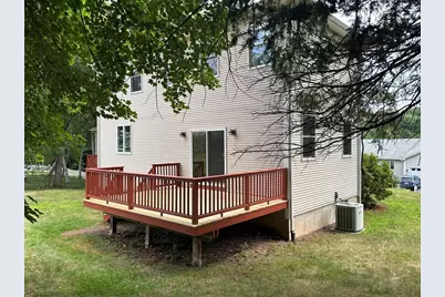 136 Thompkins Avenue, East Longmeadow, MA 01028 - Photo 6